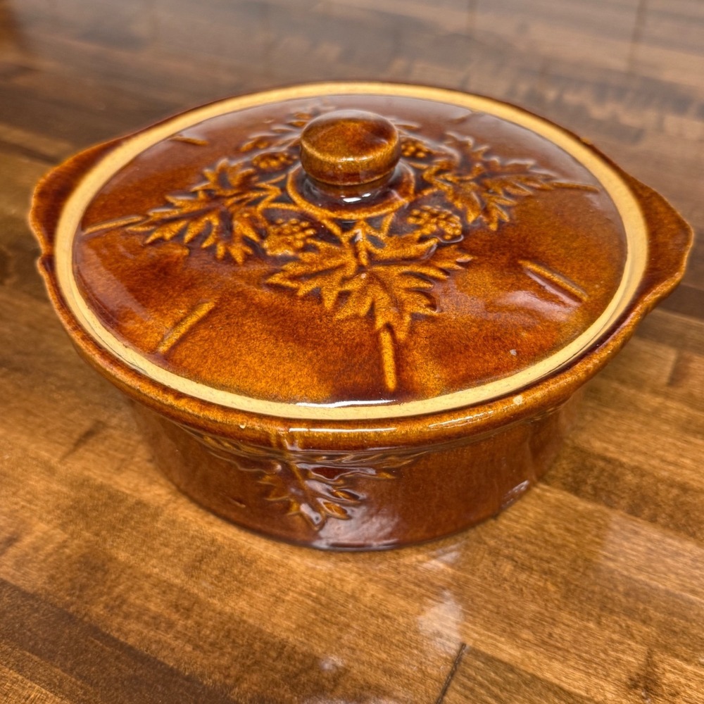 Vintage Unbranded Stoneware Covered Casserole Grapevine Brown Possibly Japan